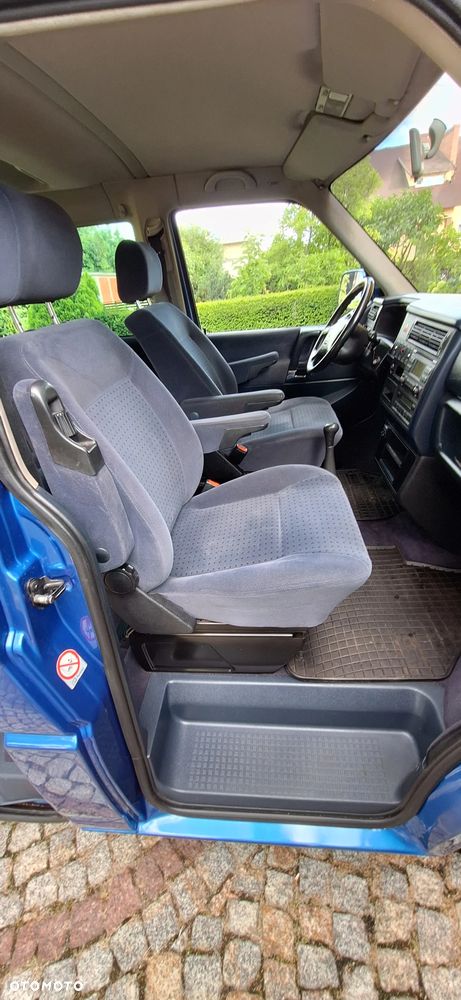 Volkswagen Caravelle GL - 4