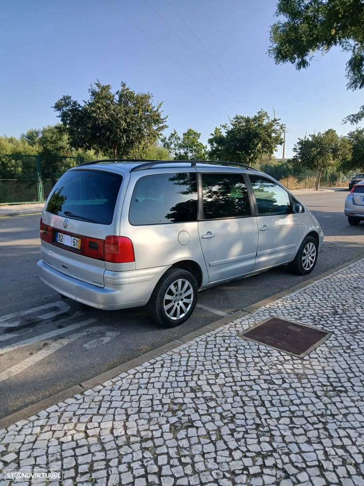VW Sharan 1.9 TDi Confortline - 2