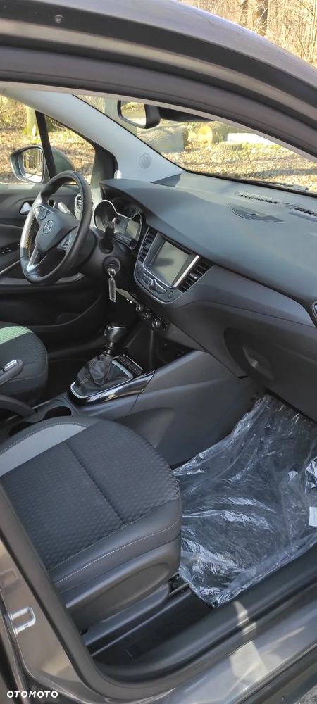 Opel Crossland X - 10