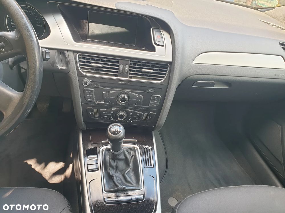 Audi A4 Avant 1.8 TFSI Attraction - 11