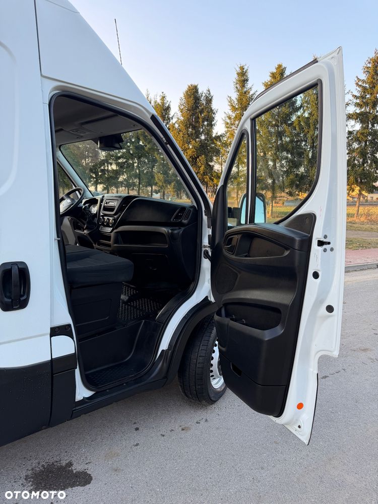 Iveco Daily - 25