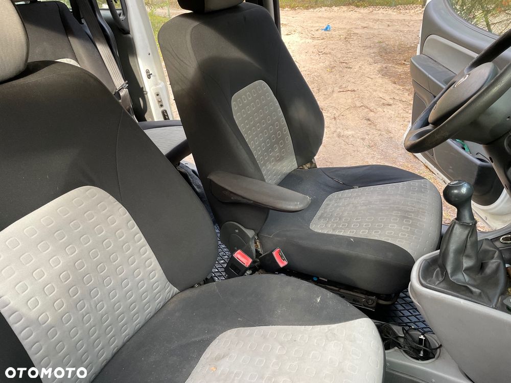Fiat Doblo - 12