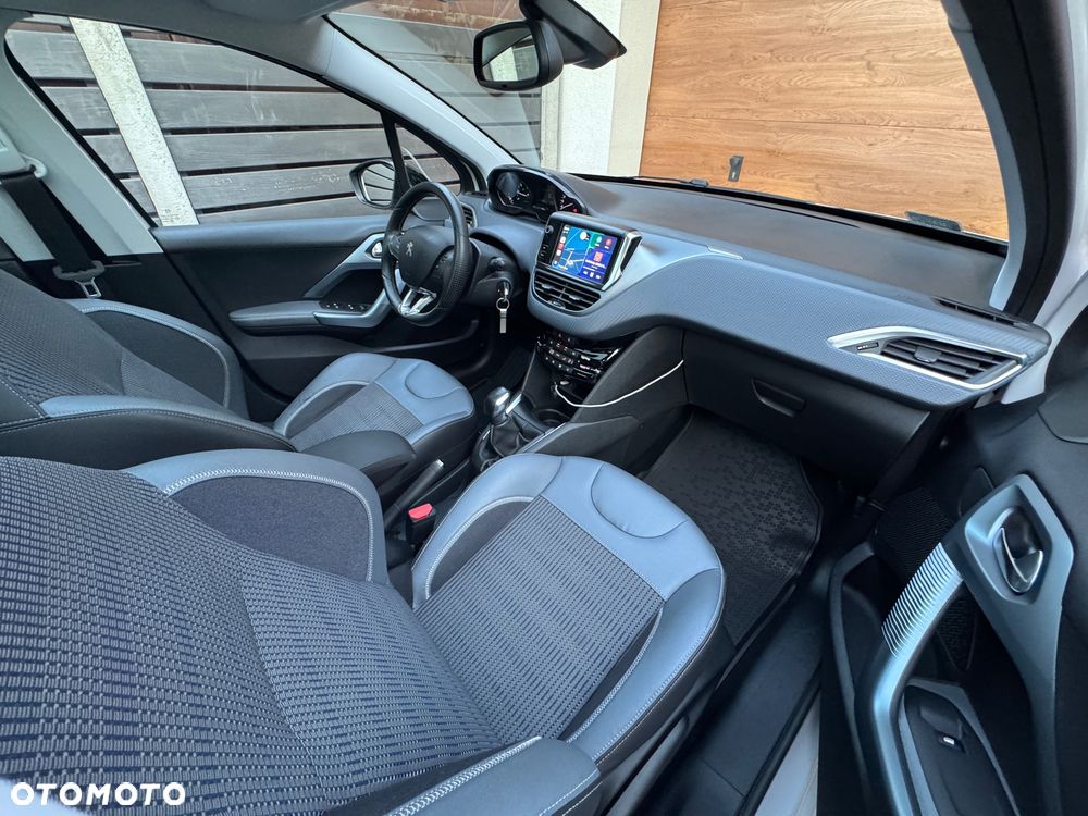 Peugeot 208 1.2 PureTech Allure S&S - 30