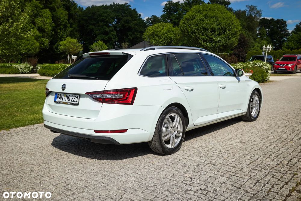Skoda Superb 2.0 TDI 4x4 DSG L&K - 16