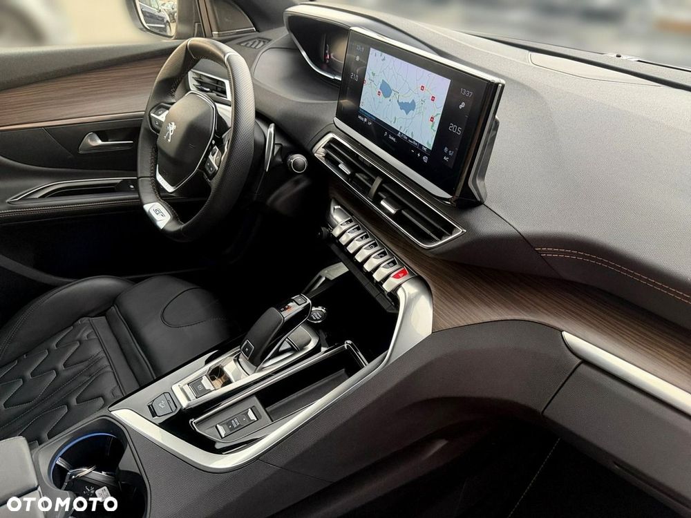 Peugeot 5008 - 23