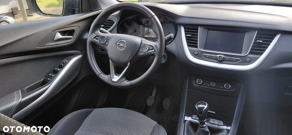 Opel Grandland X 1.2 T Enjoy S&S - 3