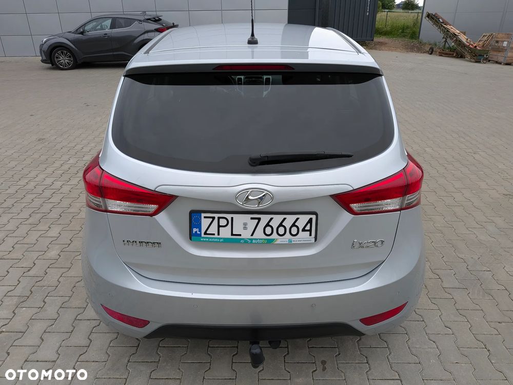 Hyundai ix20 1.4 Comfort - 4