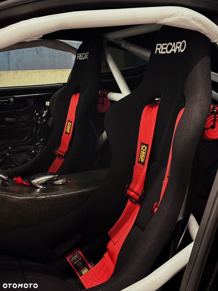 Mercedes-Benz AMG GT - 4