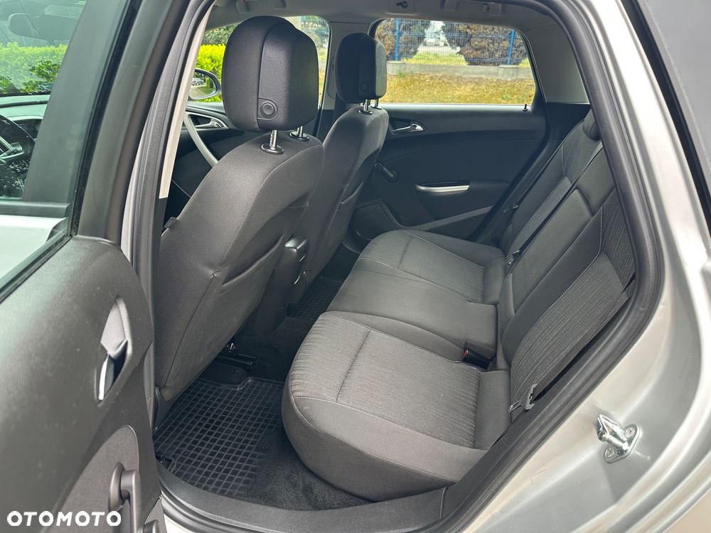 Opel Astra 1.4 T Sport - 14