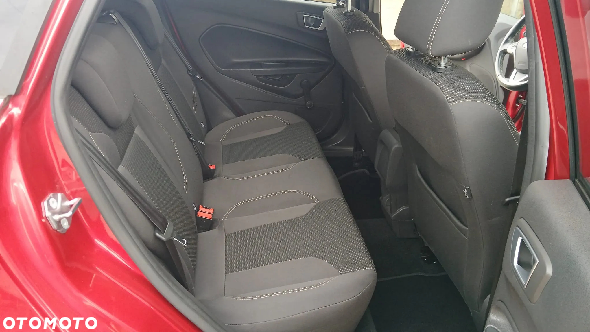 Ford Fiesta 1.0 EcoBoost Titanium - 13