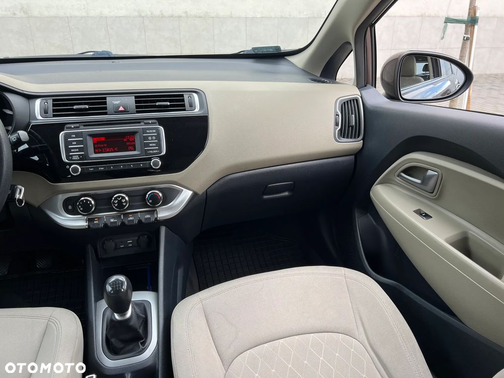 Kia Rio 1.4 M - 18