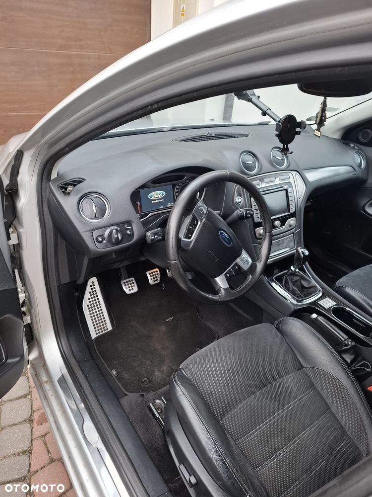 Ford Mondeo 2.5 Titanium X - 14