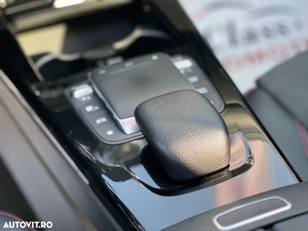 Mercedes-Benz A - 16