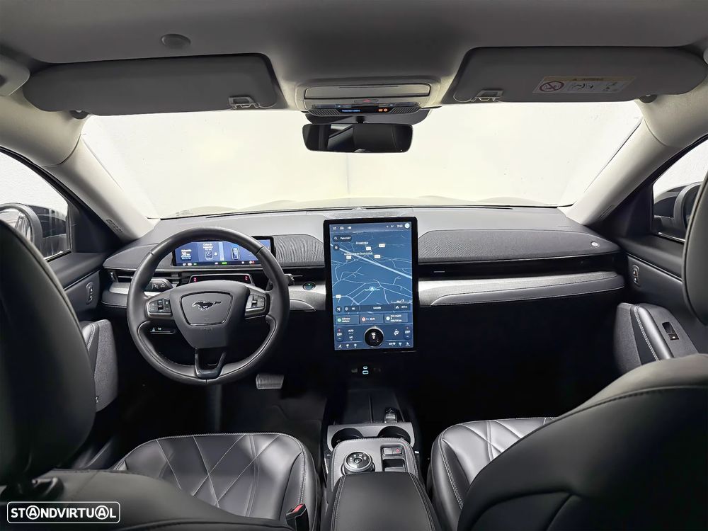 Ford Mustang Mach-E 75.7 kWh Base - 18
