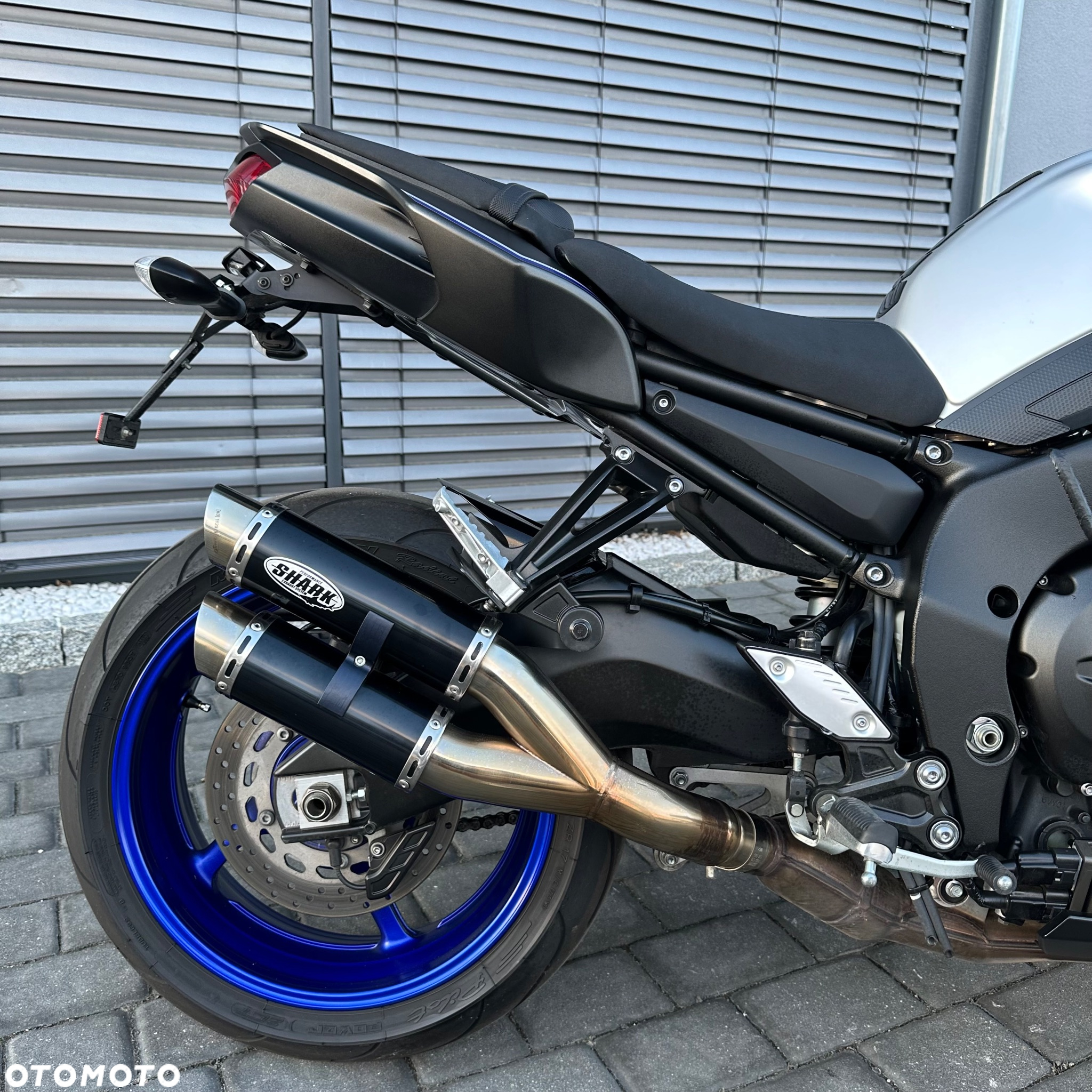 Yamaha FZ8 - 6