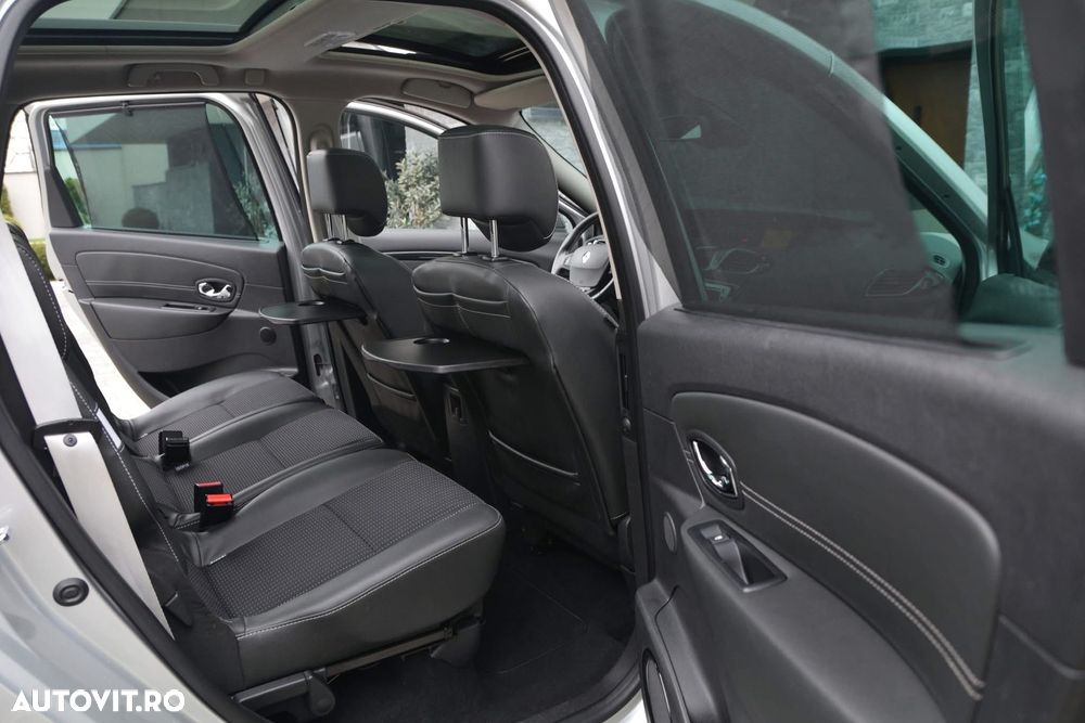 Renault Grand Scenic - 13