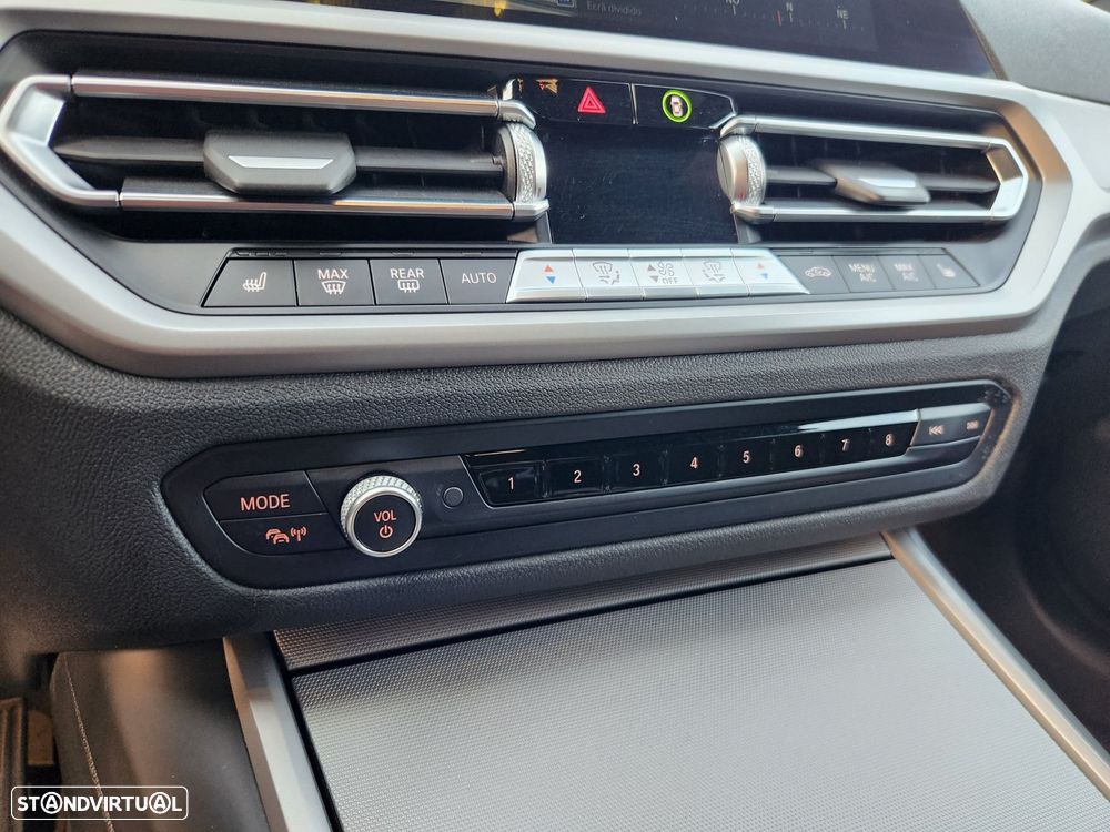 BMW 320 d Touring Aut. - 39
