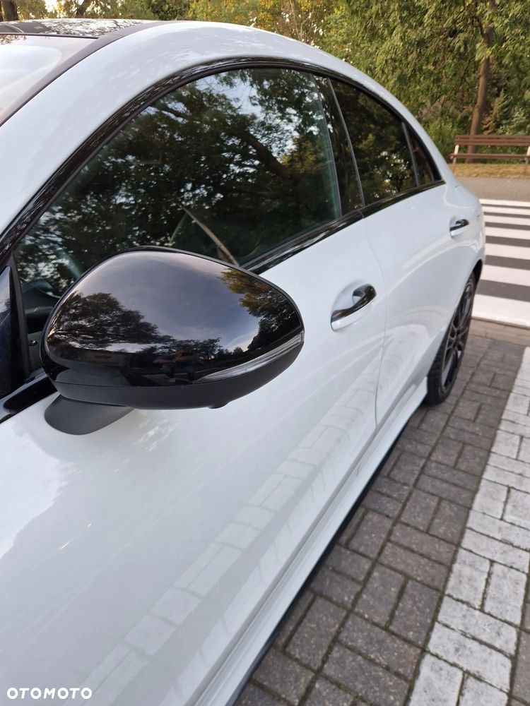 Mercedes-Benz CLA 220 4-Matic AMG Line 7G-DCT - 11