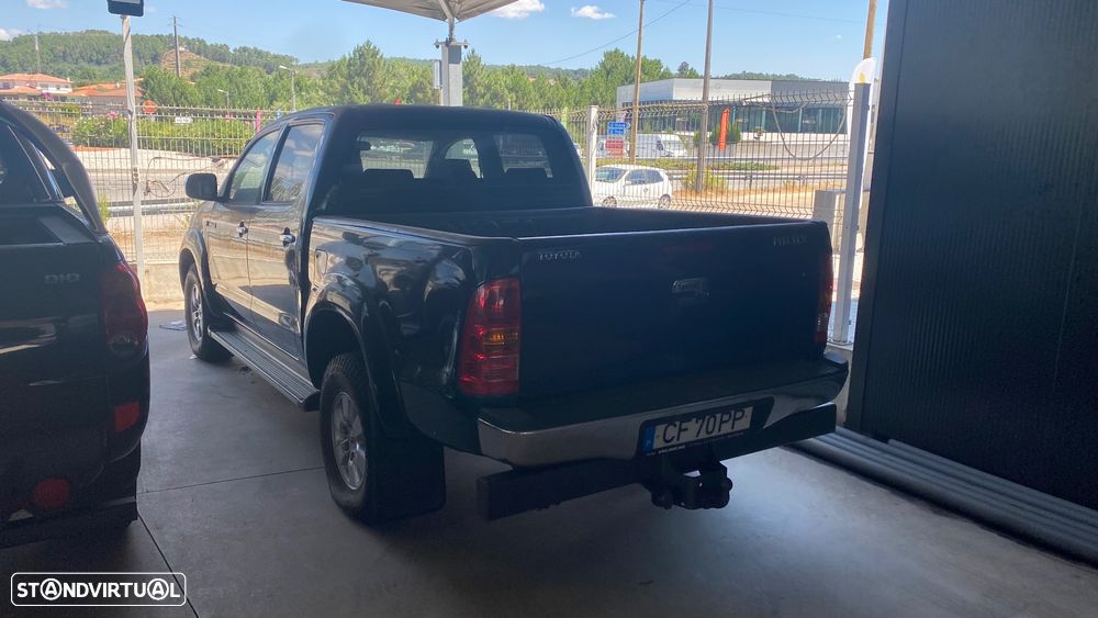 Toyota Hilux 3.0 D-4D 4WD CD Trac. +EP+Navi - 4