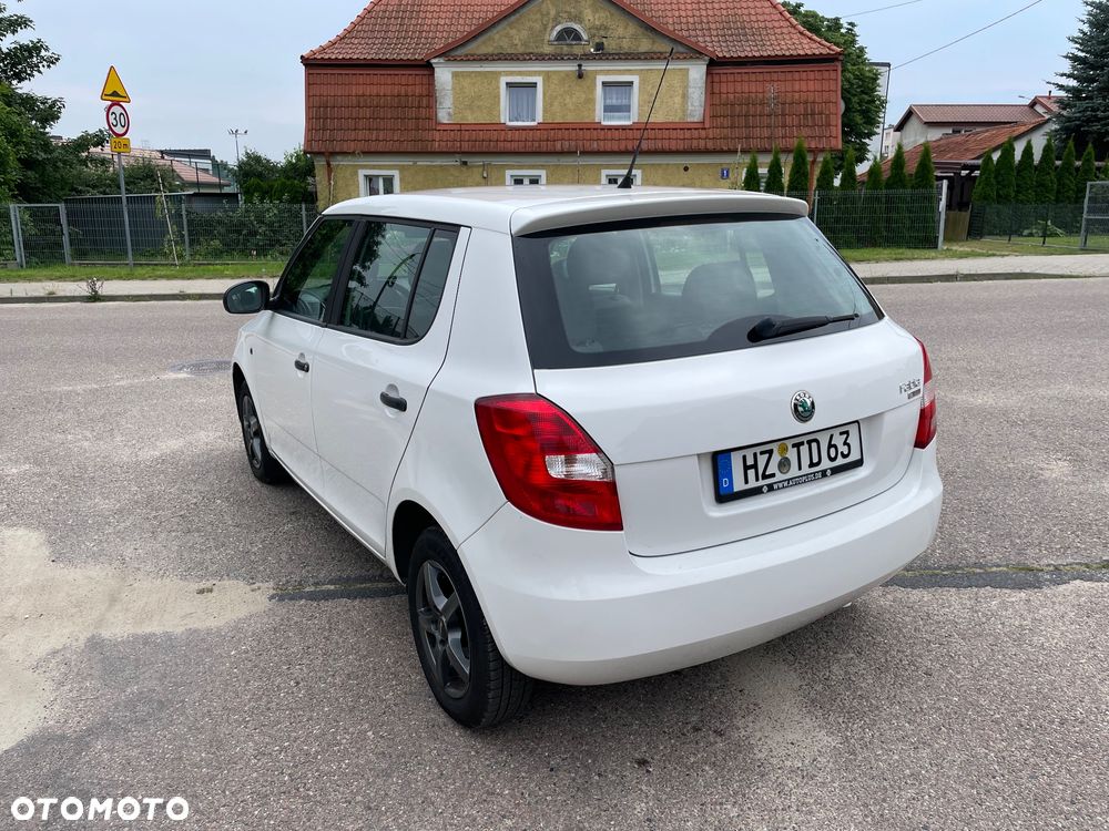 Skoda Fabia - 10