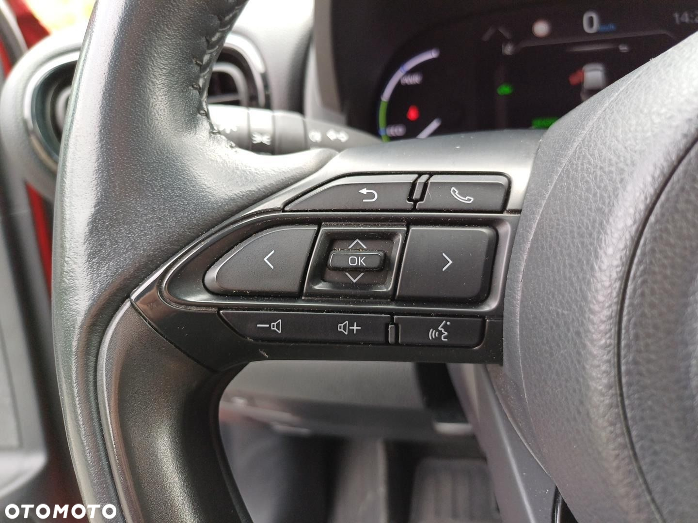 Toyota Yaris Cross - 17