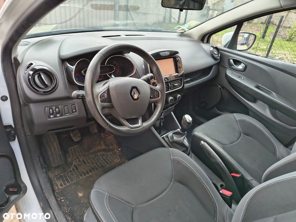 Renault Clio - 13