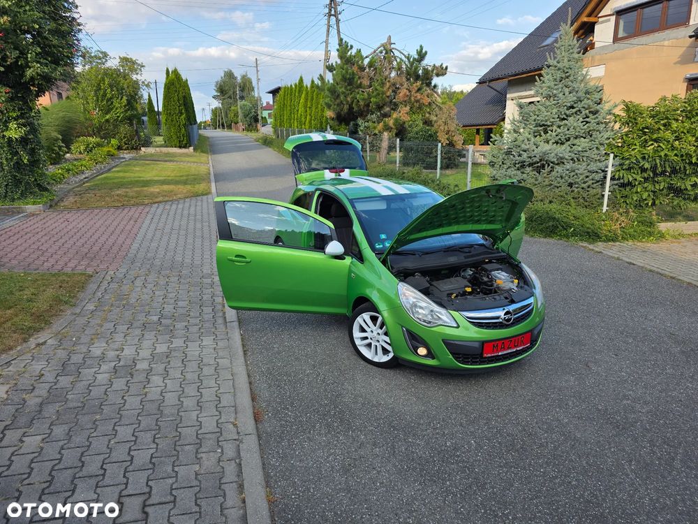 Opel Corsa 1.4 16V Color Edition