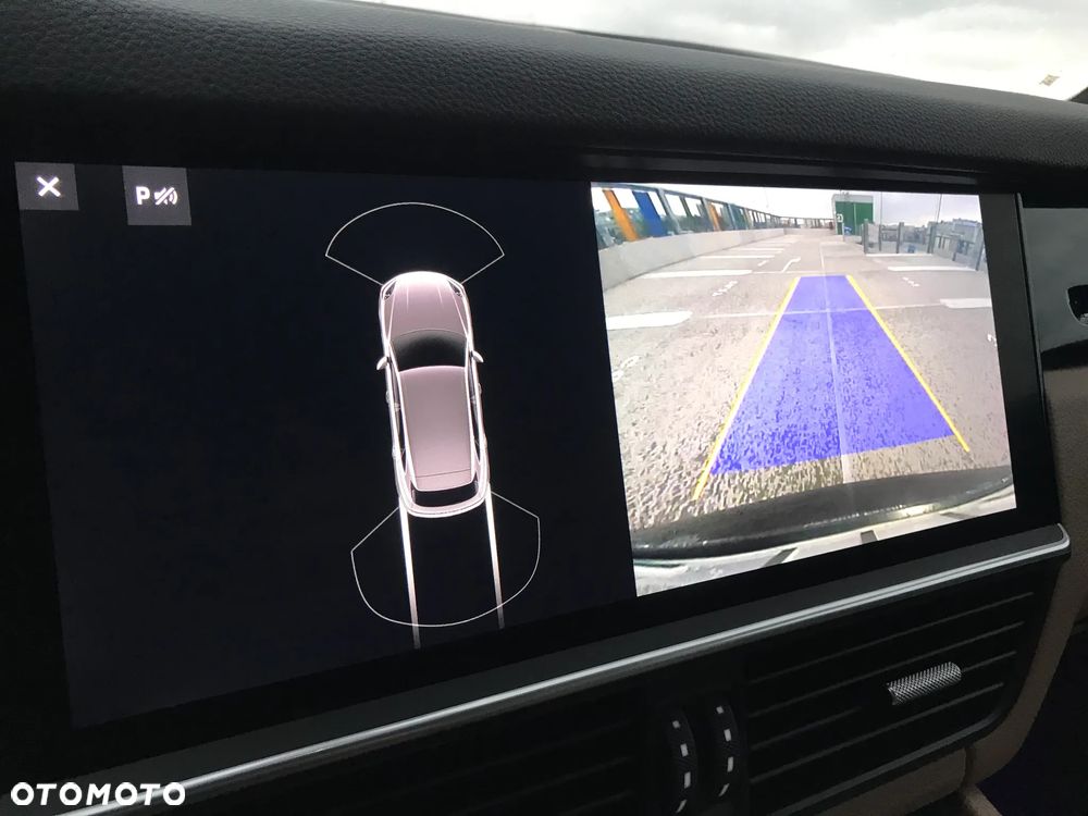 Porsche Cayenne - 27