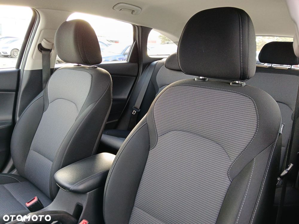 Hyundai i30 1.0 T-GDI Classic + DCT - 11