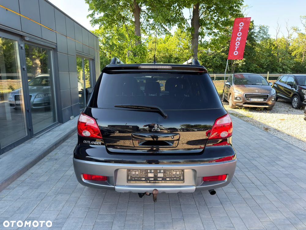 Mitsubishi Outlander 2.0 Invite - 5