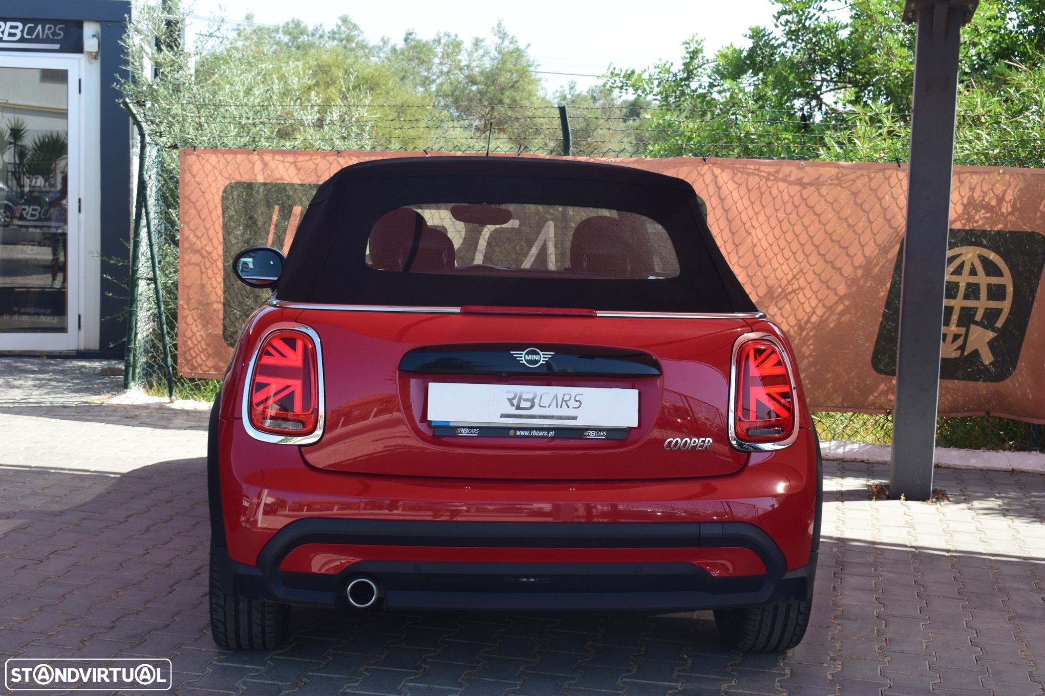 MINI Cabrio Cooper Auto - 5