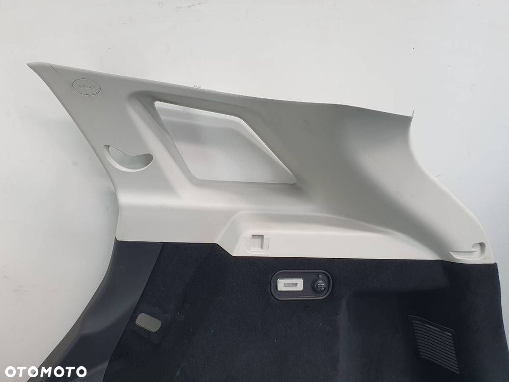 BOCZEK BAGAŻNIKA PRAWY TAPICERKA OSŁONA BAIC BEIJING 7 X75 - 2