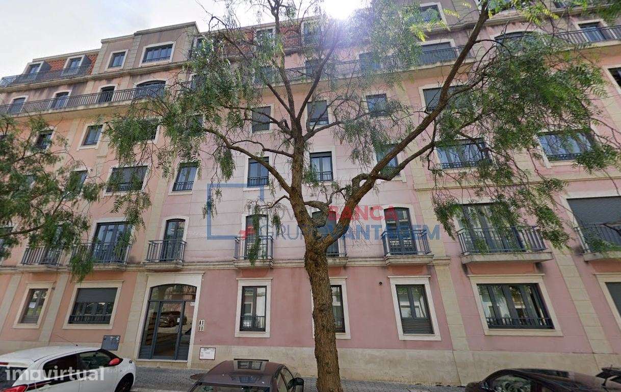 Apartamento T2 C/ Lugar de Garagem + 2 Arrecadações - Grande imagem: 2/19