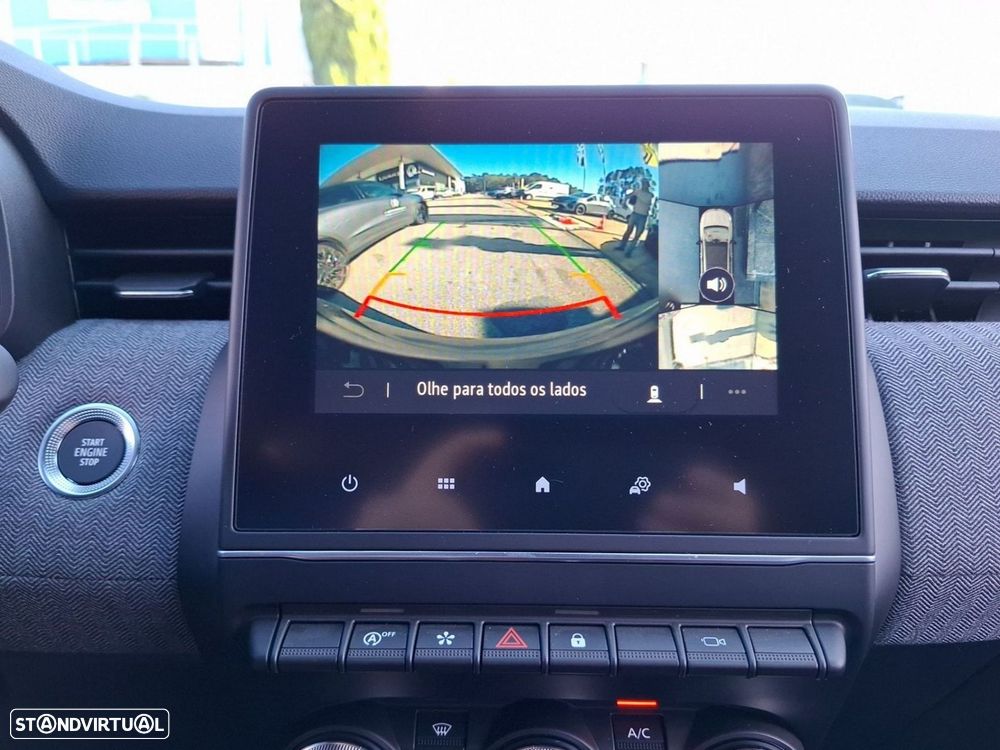 Renault Clio 1.0 TCe Techno Bi-Fuel - 24