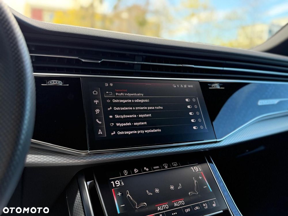 Audi SQ8 TFSI Quattro Tiptronic - 38