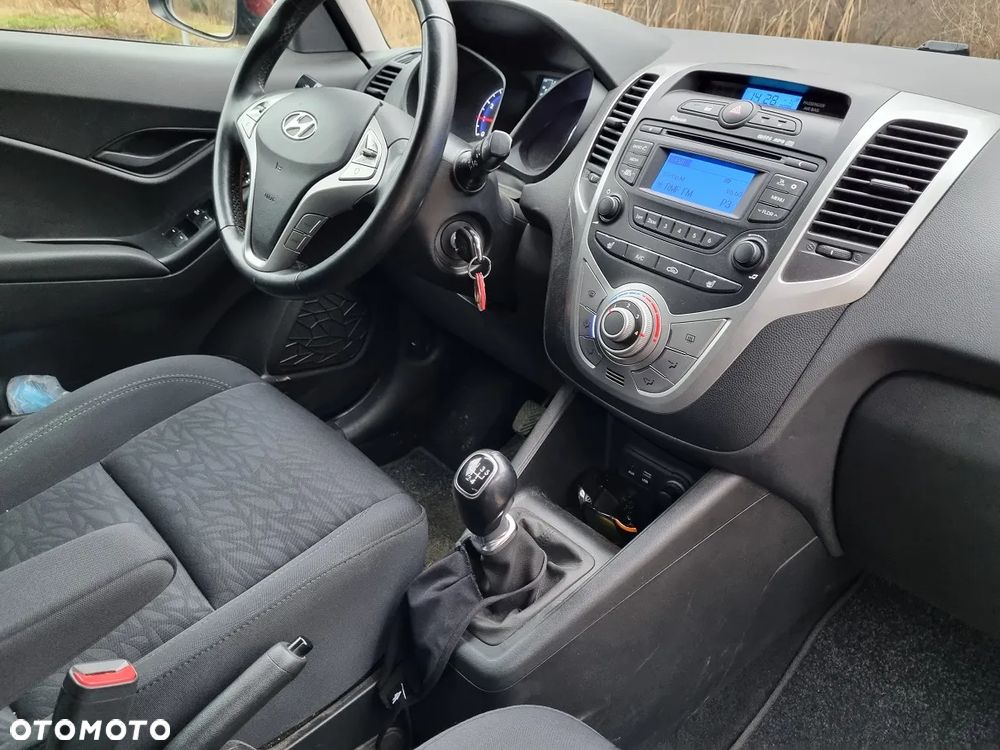 Hyundai ix20 1.4 blue YES Silver - 9