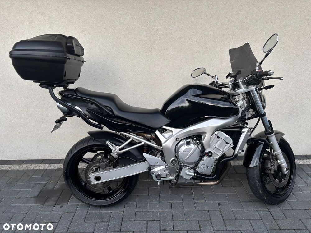 Yamaha FZ6 - 6