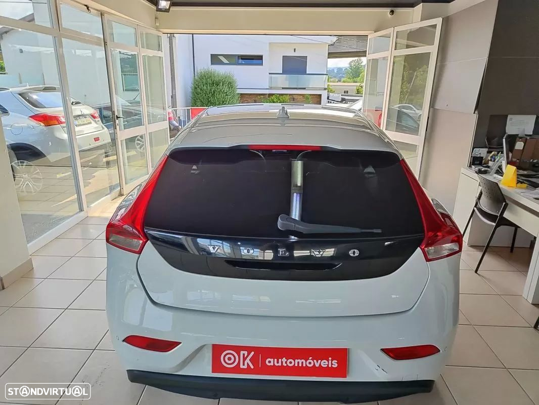 Volvo V40 1.6 D2 Momentum - 9