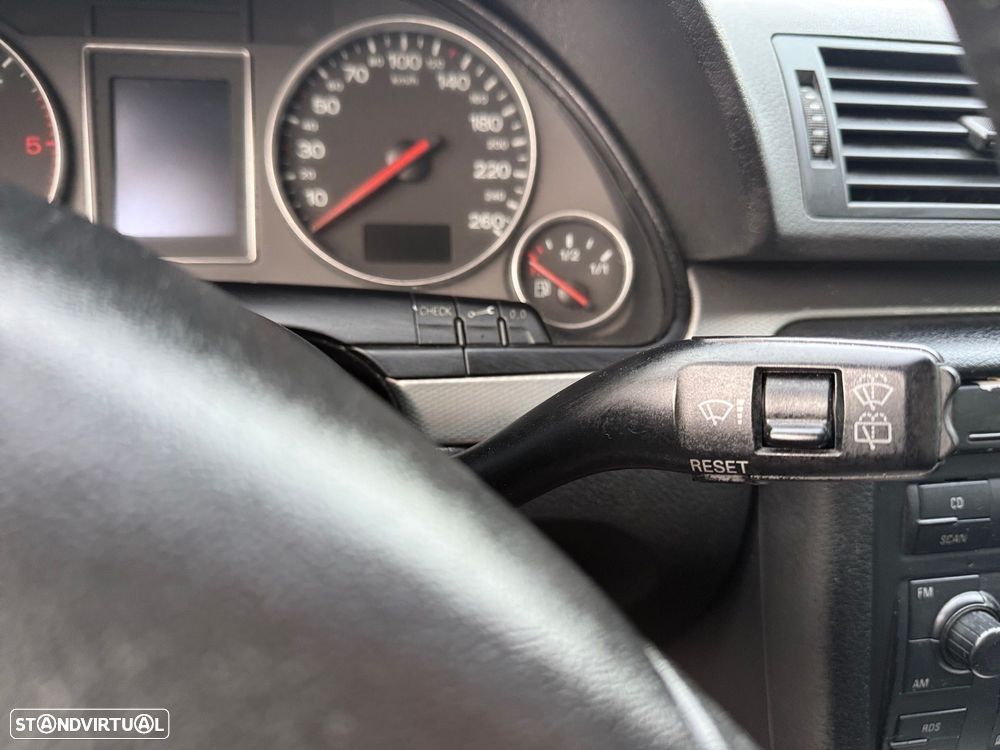 Audi A4 Avant 2.5 TDI quattro S-line - 14