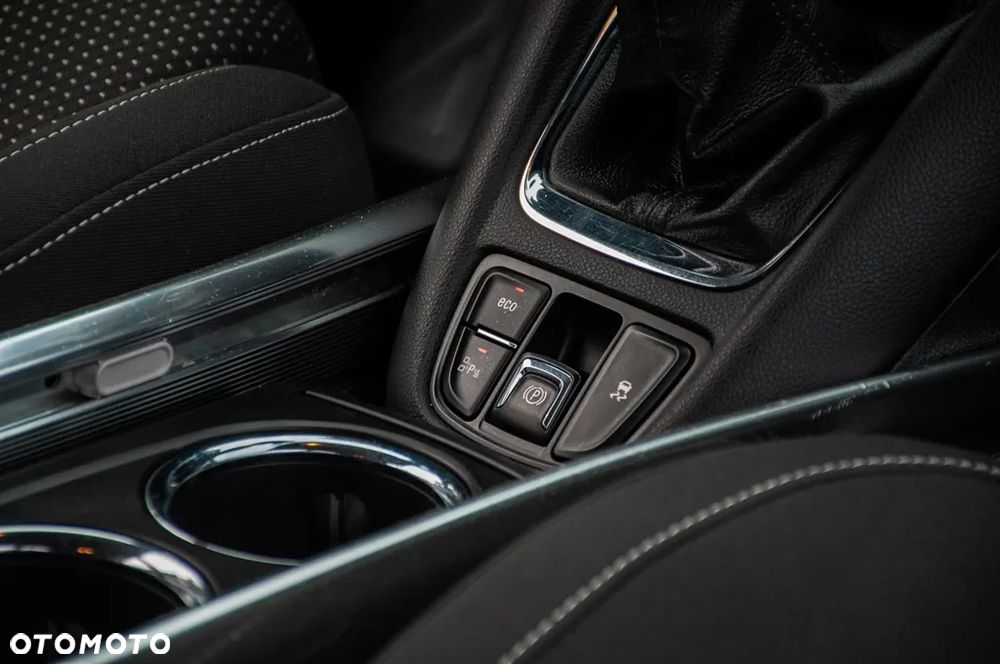 Opel Zafira Tourer 1.4 Turbo Innovation - 25