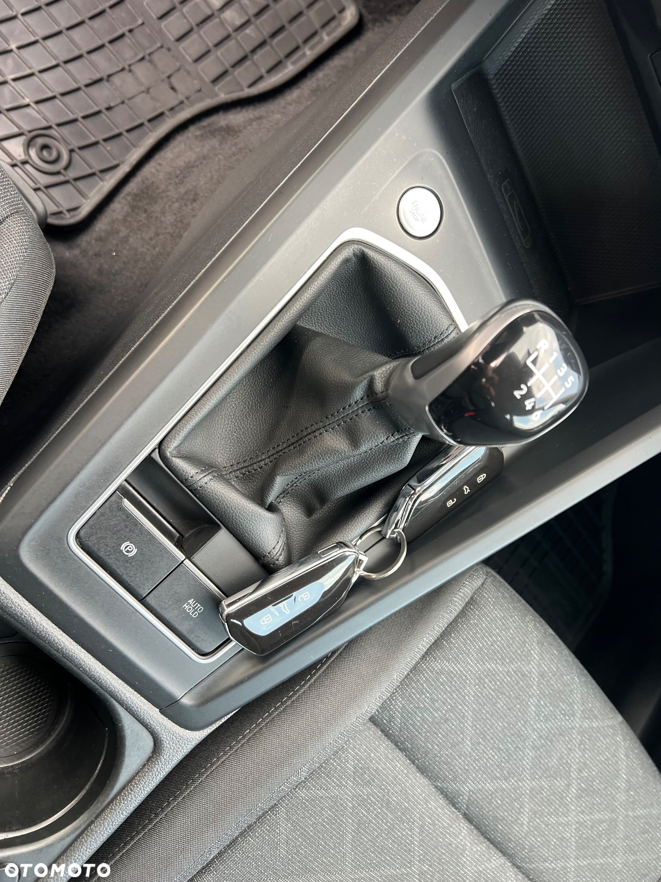 Volkswagen Golf VIII 1.5 TSI EVO Life - 23