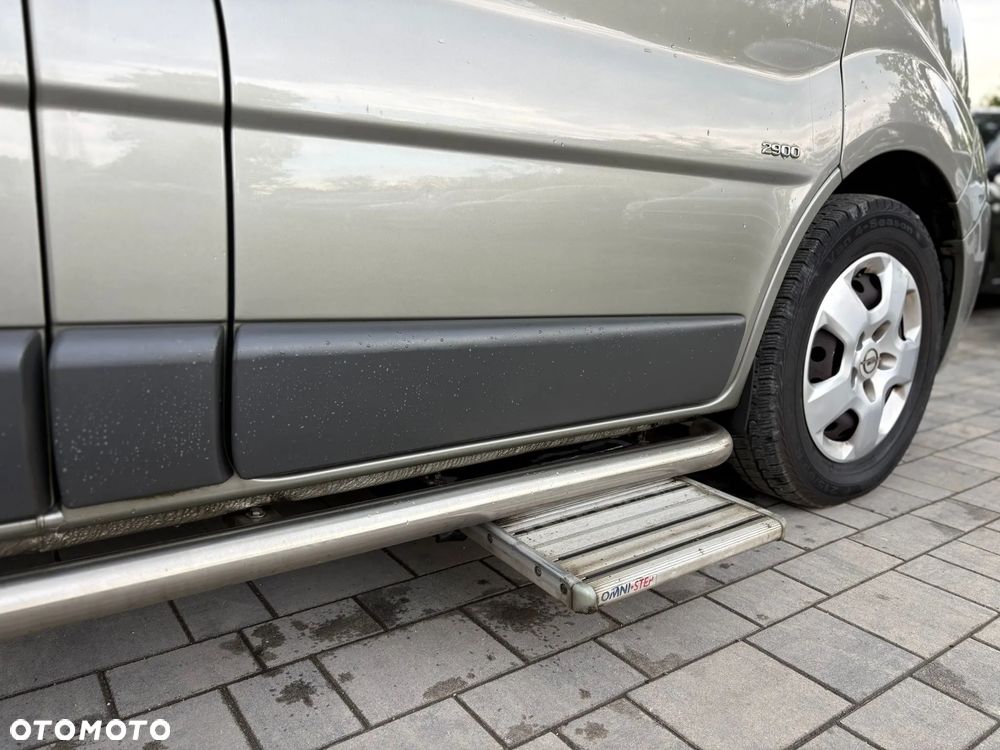 Opel Vivaro 2.5 dCi Brygadówka Long L2H1 Elektryczne Szyby Gwarancja - 9