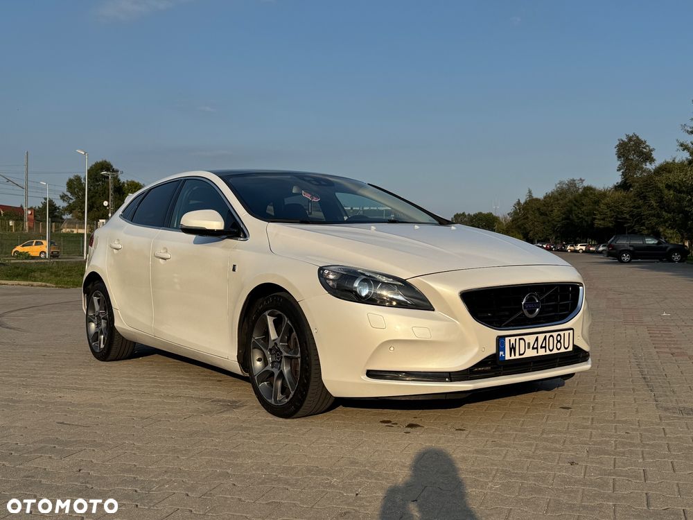 Volvo V40 D4 Geartronic Ocean Race - 1