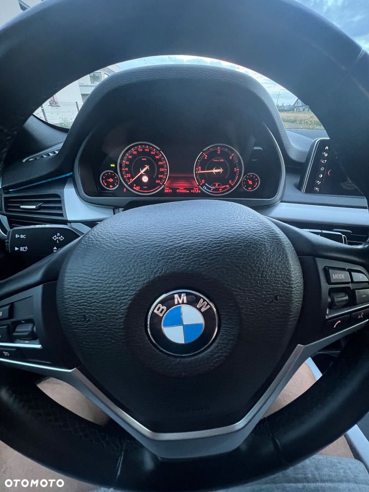 BMW X5 xDrive25d - 8