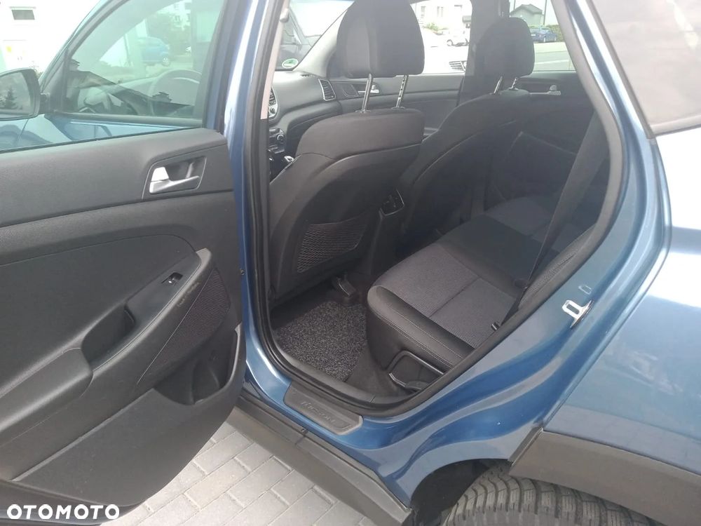 Hyundai Tucson 2.0 CRDi 4WD Advantage - 27