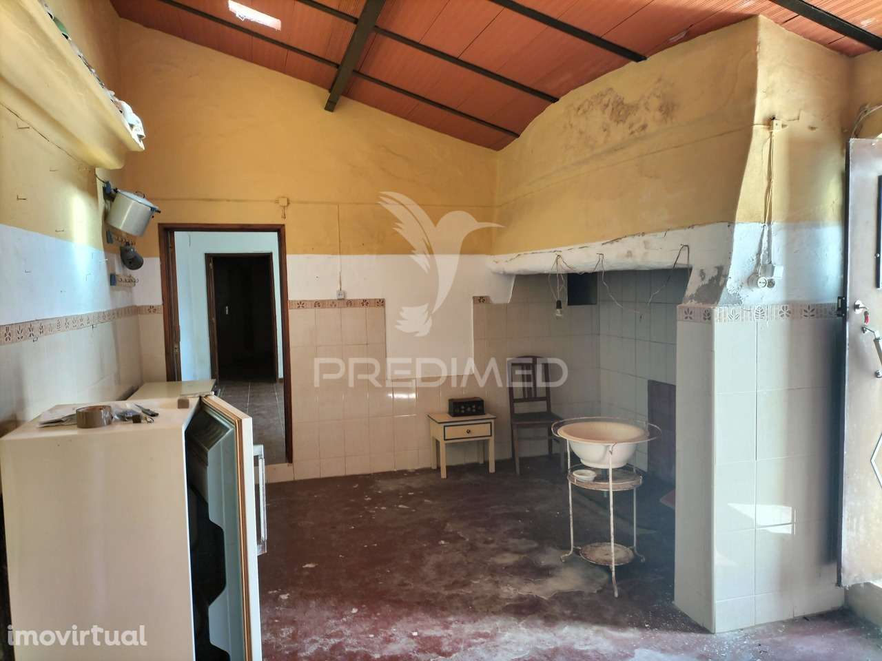 Villa em Vaiamonte para recuperar, com pátio e quintal - Grande imagem: 5/14