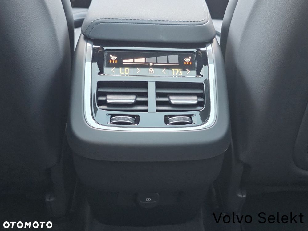Volvo XC 60 - 38