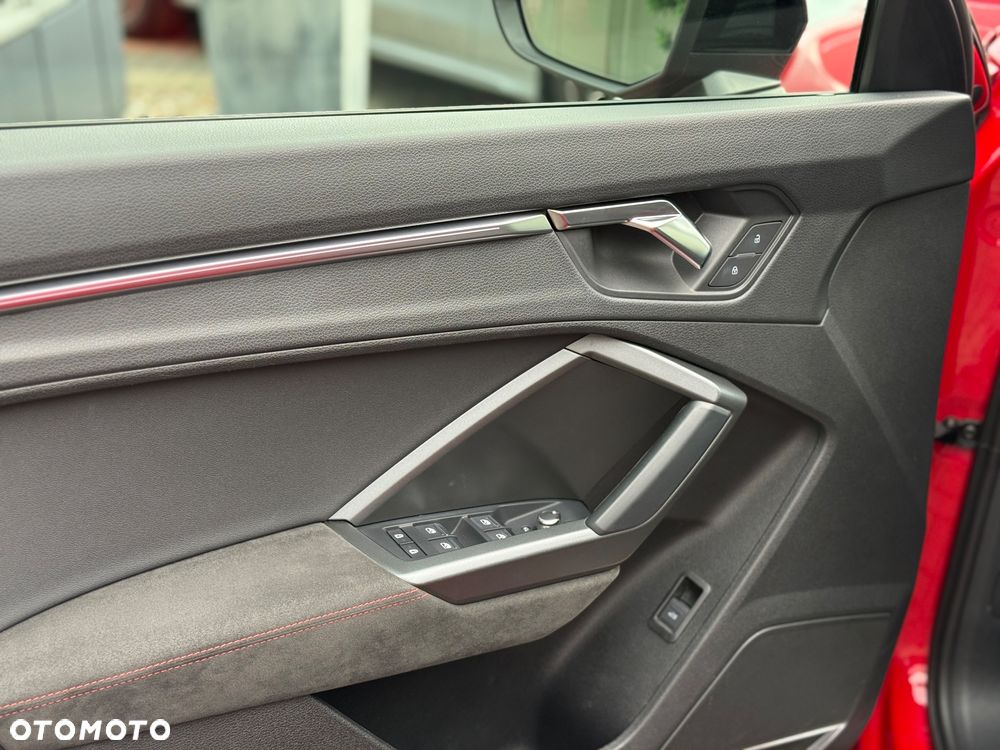 Audi RS Q3 Sportback - 26