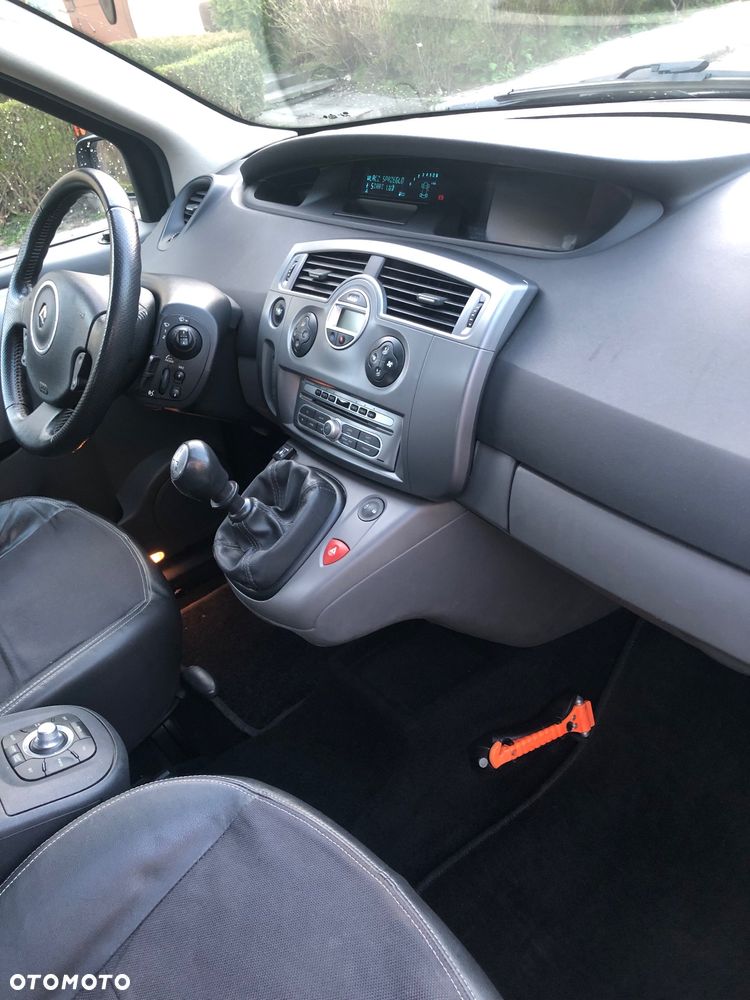 Renault Grand Scenic Gr 2.0 16V Privilege - 7