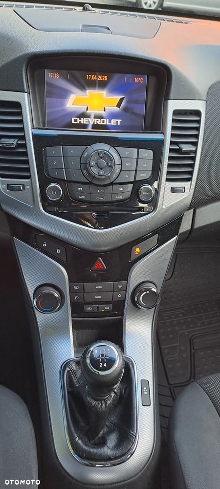 Chevrolet Cruze 1.8 LTZ - 27